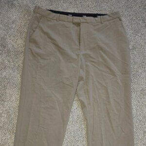 IZOD Performance Pants Men's 36x32 Beige Tan Relaxed Fit Athletic Golf